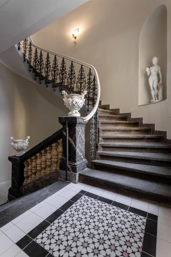 Sunlit Studio Near Wenceslas Square By Days Appartement Prague